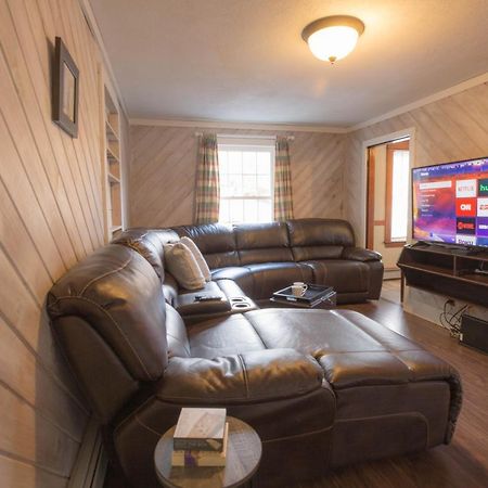 Sunnyside Home Near Sunday River, Black Mountain, Lakes And Hikes Rumford Exteriör bild