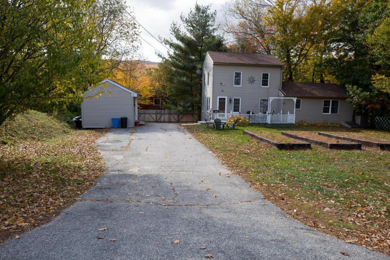 Sunnyside Home Near Sunday River, Black Mountain, Lakes And Hikes Rumford Exteriör bild